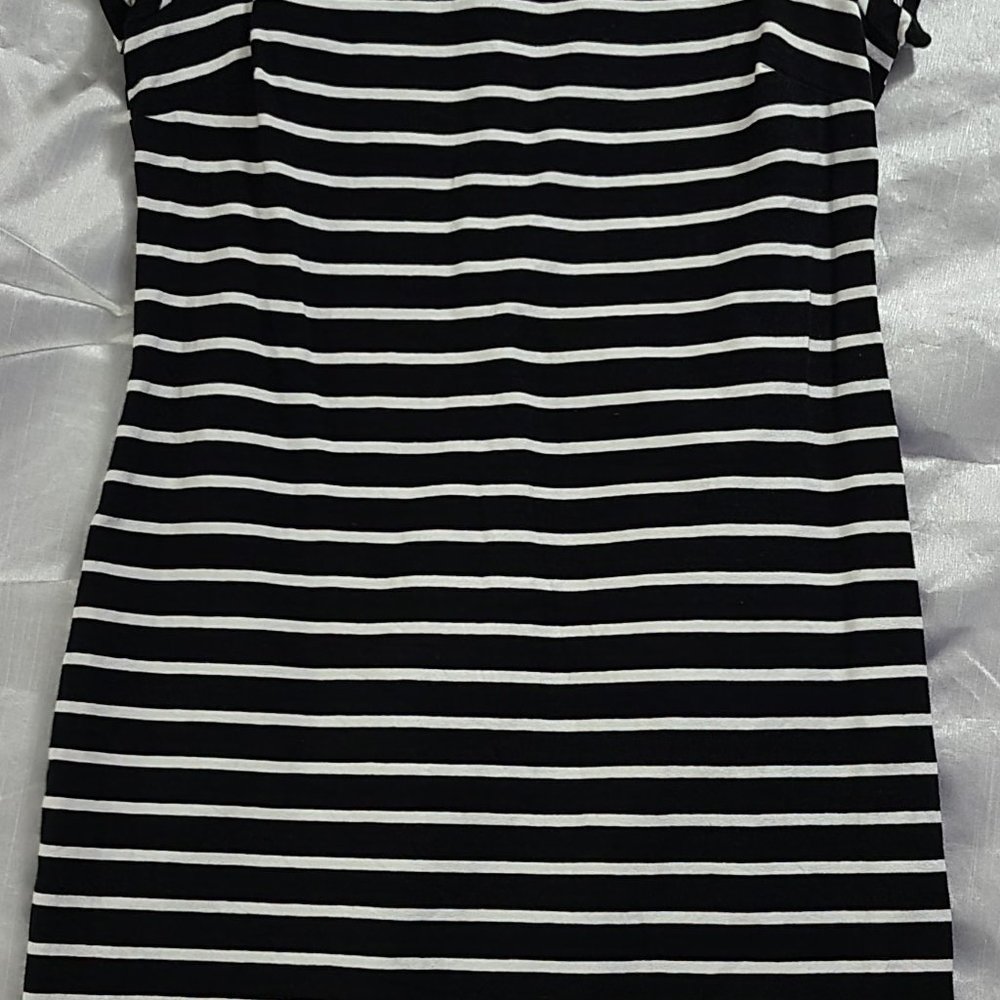 Old Navy Striped Black and White Bodycon Shirt Dress